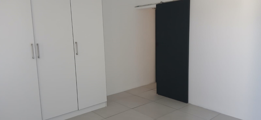 To Let 4 Bedroom Property for Rent in Hopefield Western Cape